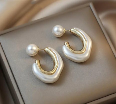 Pearly Shaped Gold - Earring